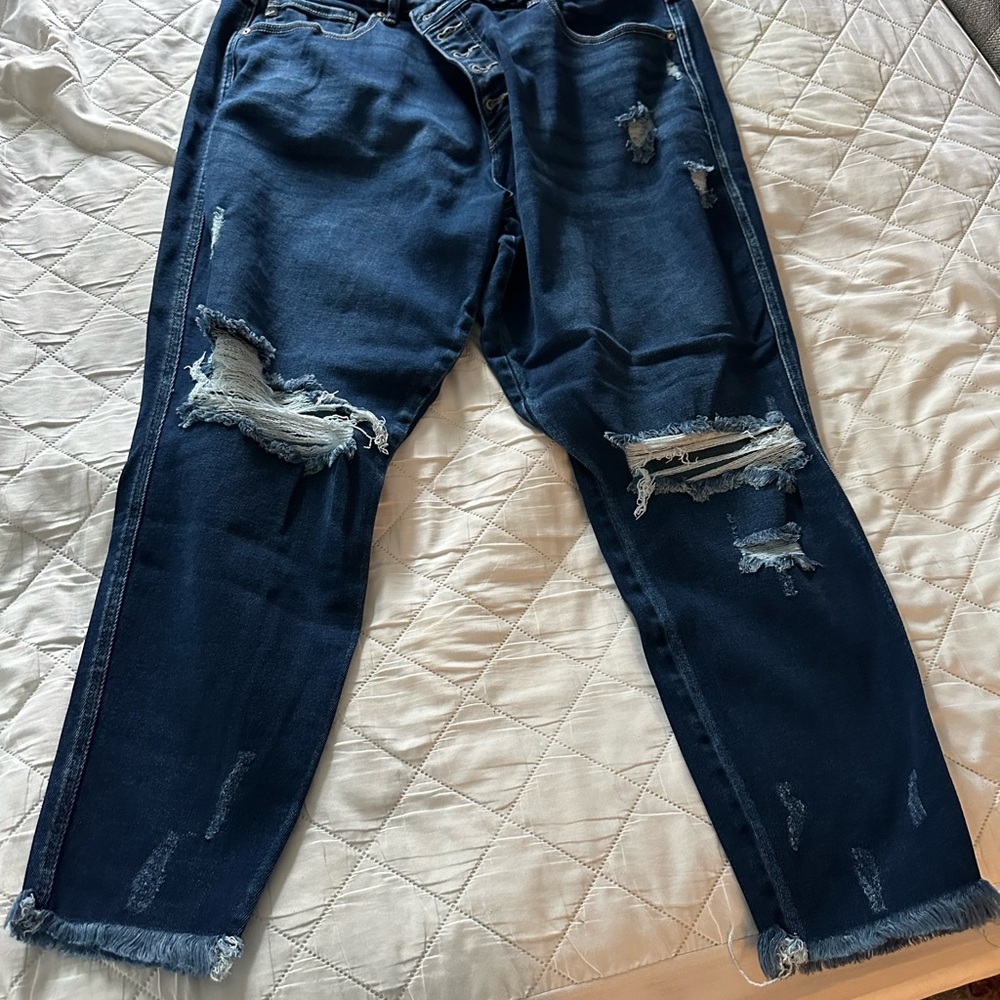 KanCan Relaxed Distressed Dark Blue Jeans